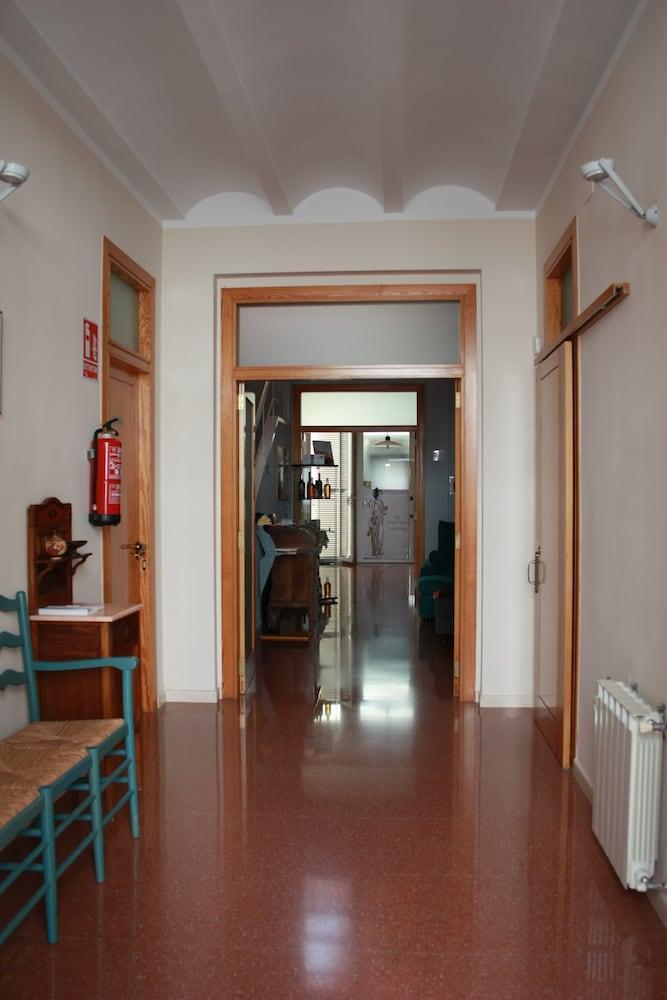 B&B "Domus Atilia" Sagunto Ngoại thất bức ảnh